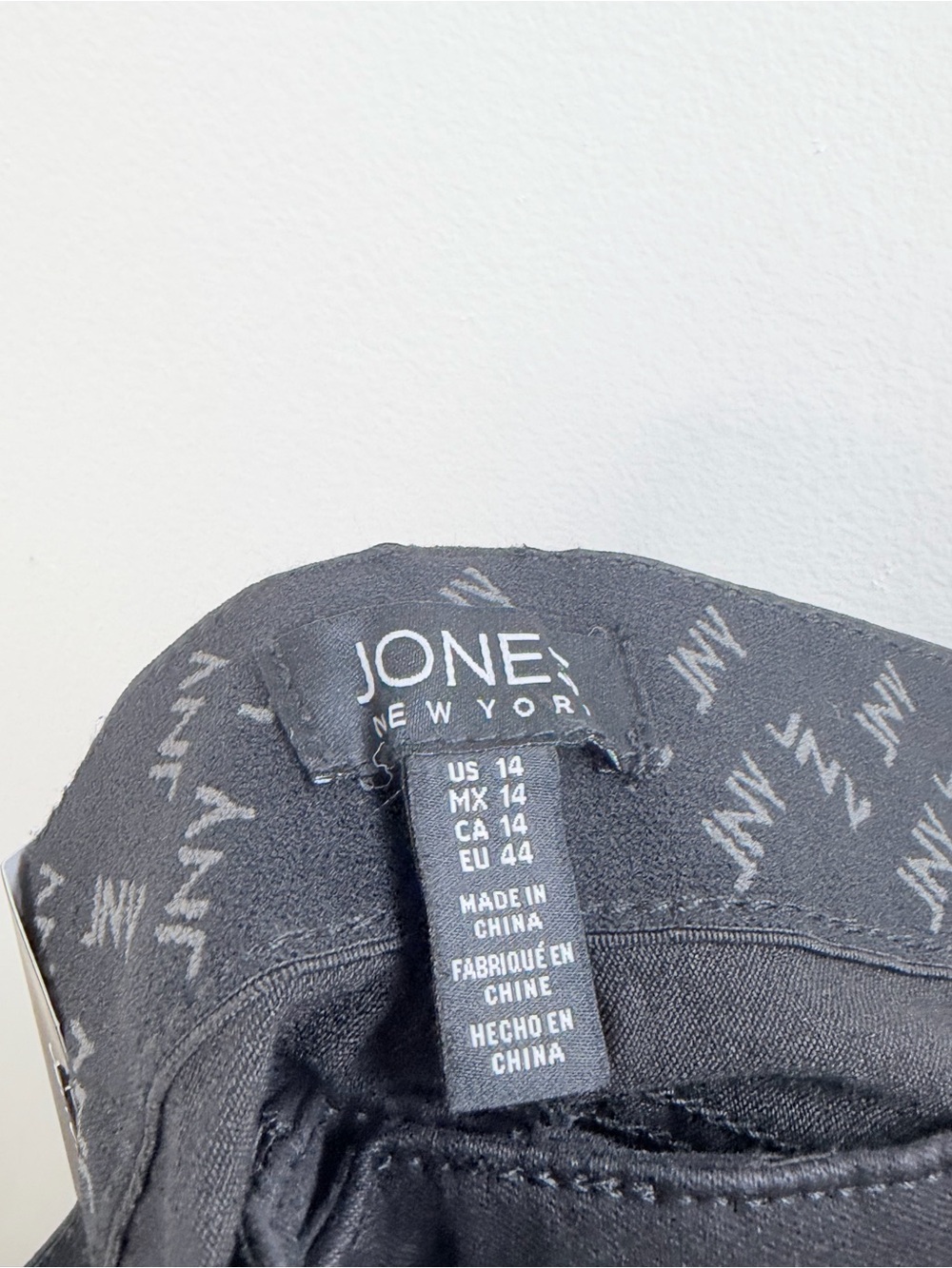 Jones New York Slim Mid-Rise Slim Leg Jeans - Picture 7 of 8
